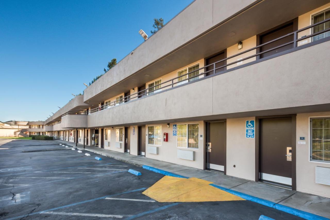 Americas Best Value Inn Santa Rosa Exterior photo