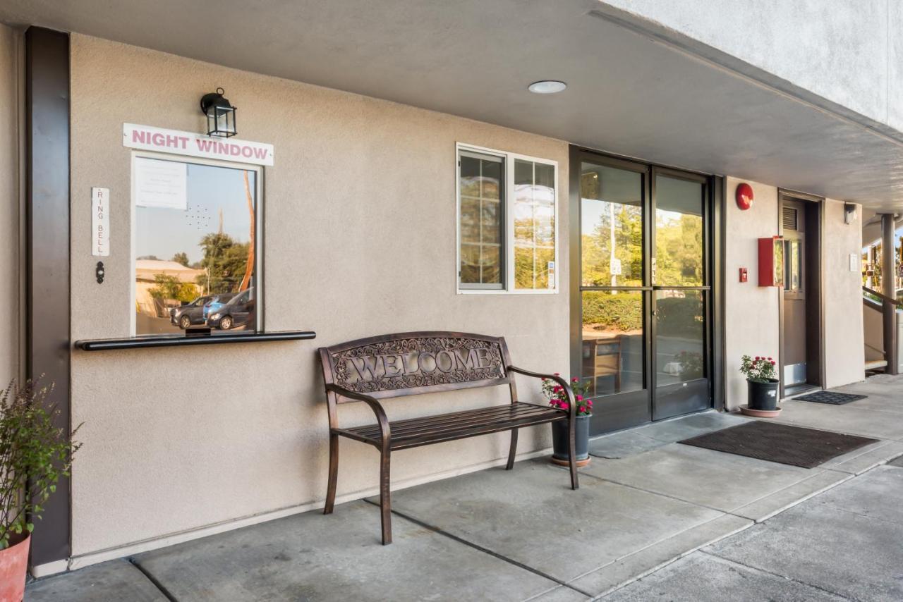 Americas Best Value Inn Santa Rosa Exterior photo