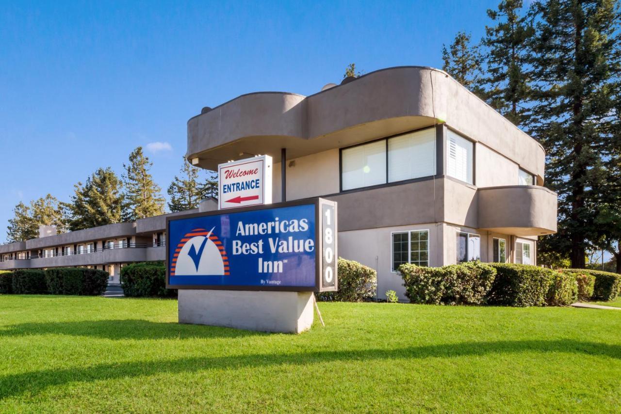Americas Best Value Inn Santa Rosa Exterior photo