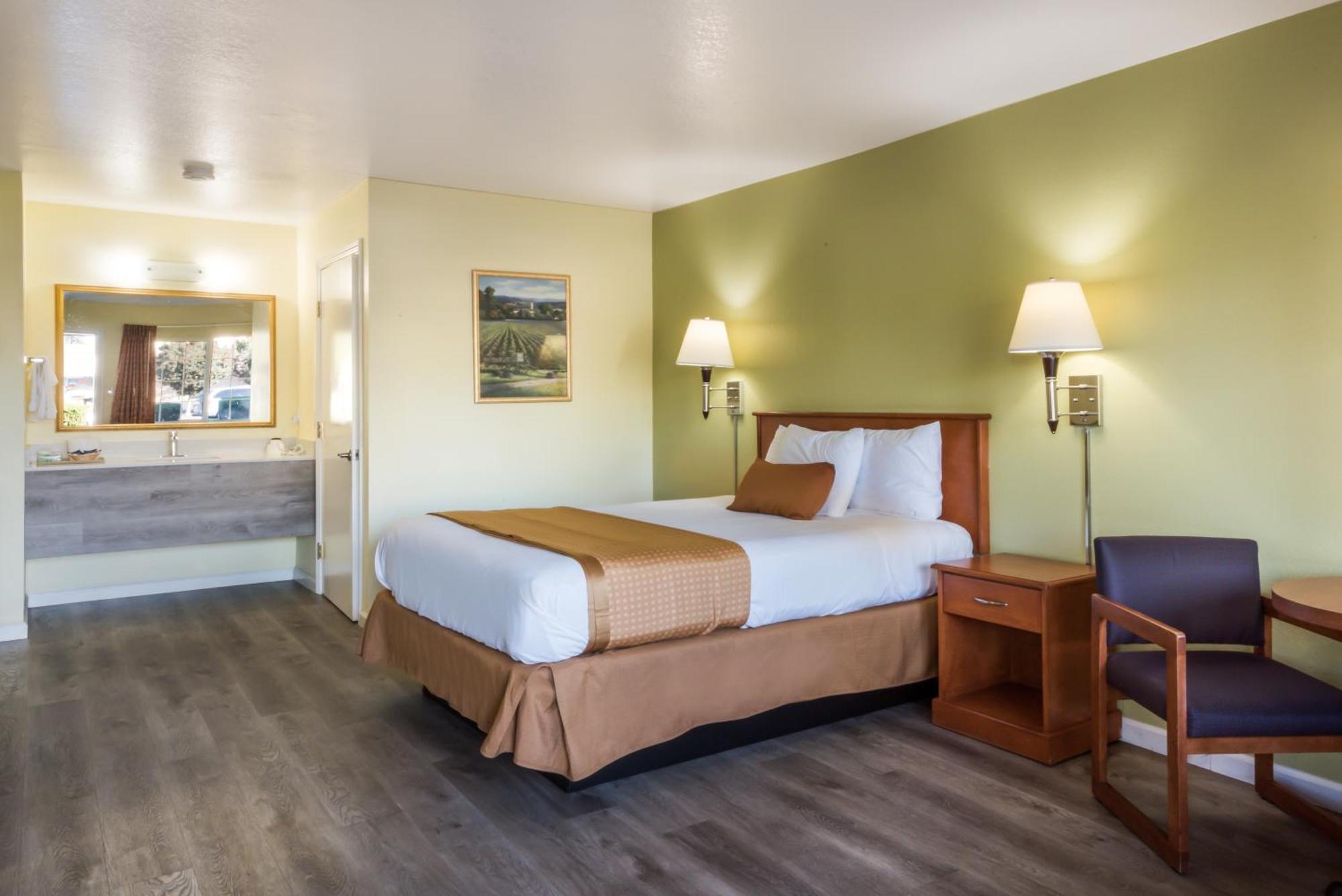 Americas Best Value Inn Santa Rosa Exterior photo