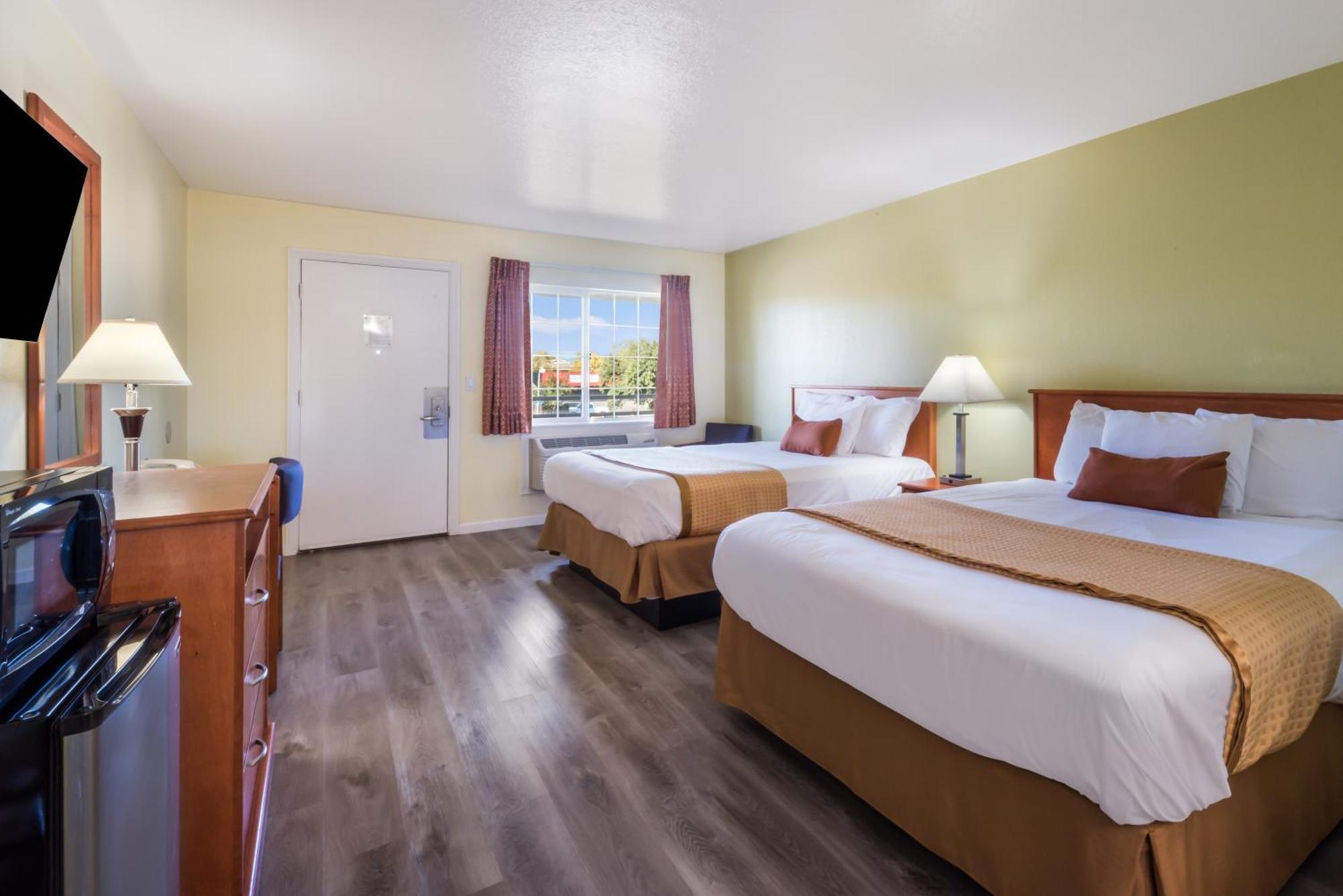 Americas Best Value Inn Santa Rosa Exterior photo