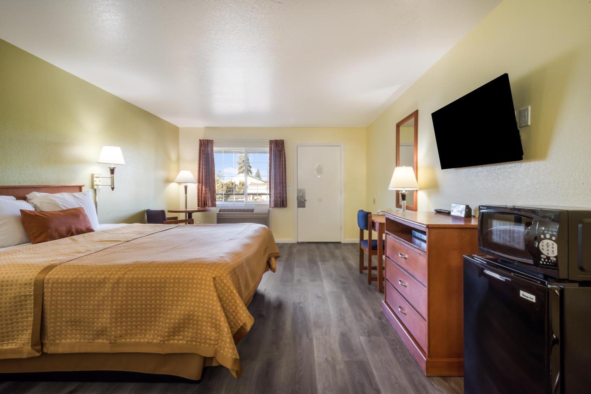 Americas Best Value Inn Santa Rosa Exterior photo