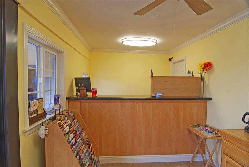 Americas Best Value Inn Santa Rosa Exterior photo